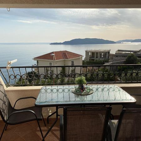 Apartment Blue Sveti Stefan Bagian luar foto